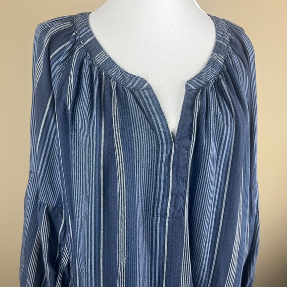 Eddie Bauer 3/4 Sleeve Blouse Size L Blue, Striped Pattern, V-neck - Picture 1 of 8